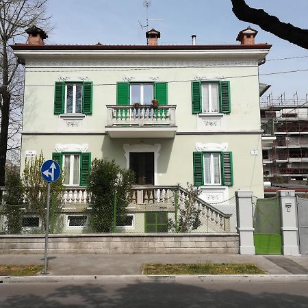 Gorizia Vacanze Appartamento In Villa Con Parcheggio Extérieur photo