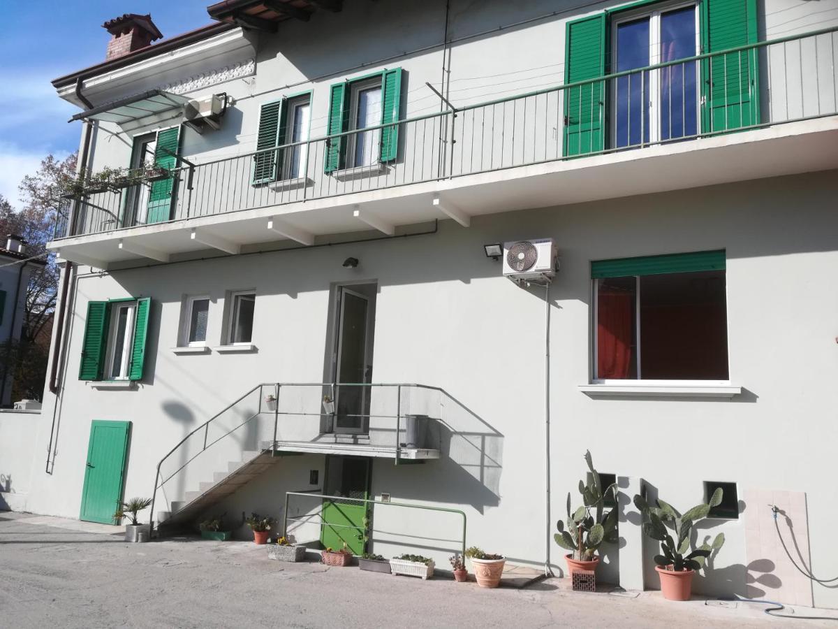 Gorizia Vacanze Appartamento In Villa Con Parcheggio Extérieur photo